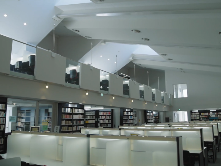 Why is Waseda the perfect university to study Japanese literature and