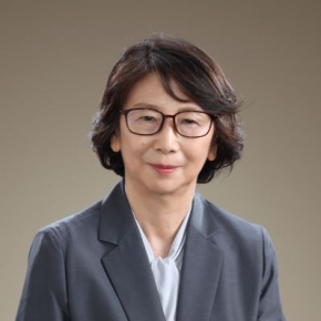 Vice President for Equality & Diversity Promotion, International Public Relations, and Waseda International Student House<br />
Professor, Faculty of International Research and Education