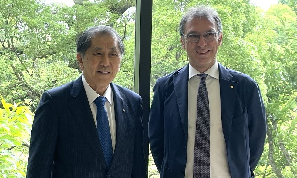 Rector of University of Bologna Visits Waseda University