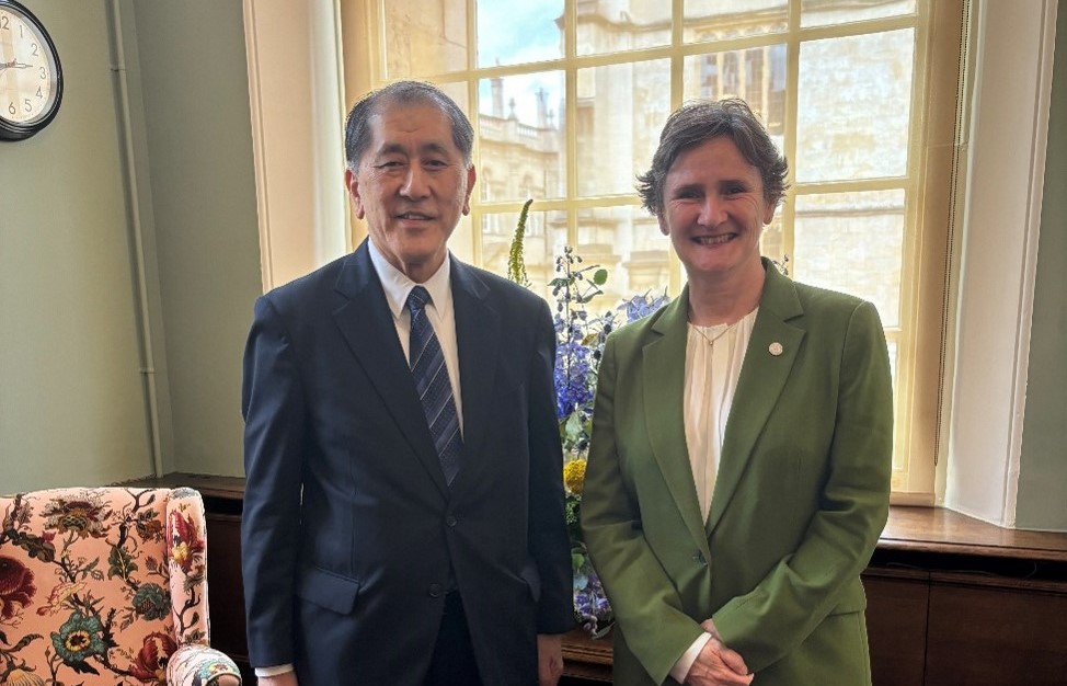 President Tanaka Visits the University of Oxford