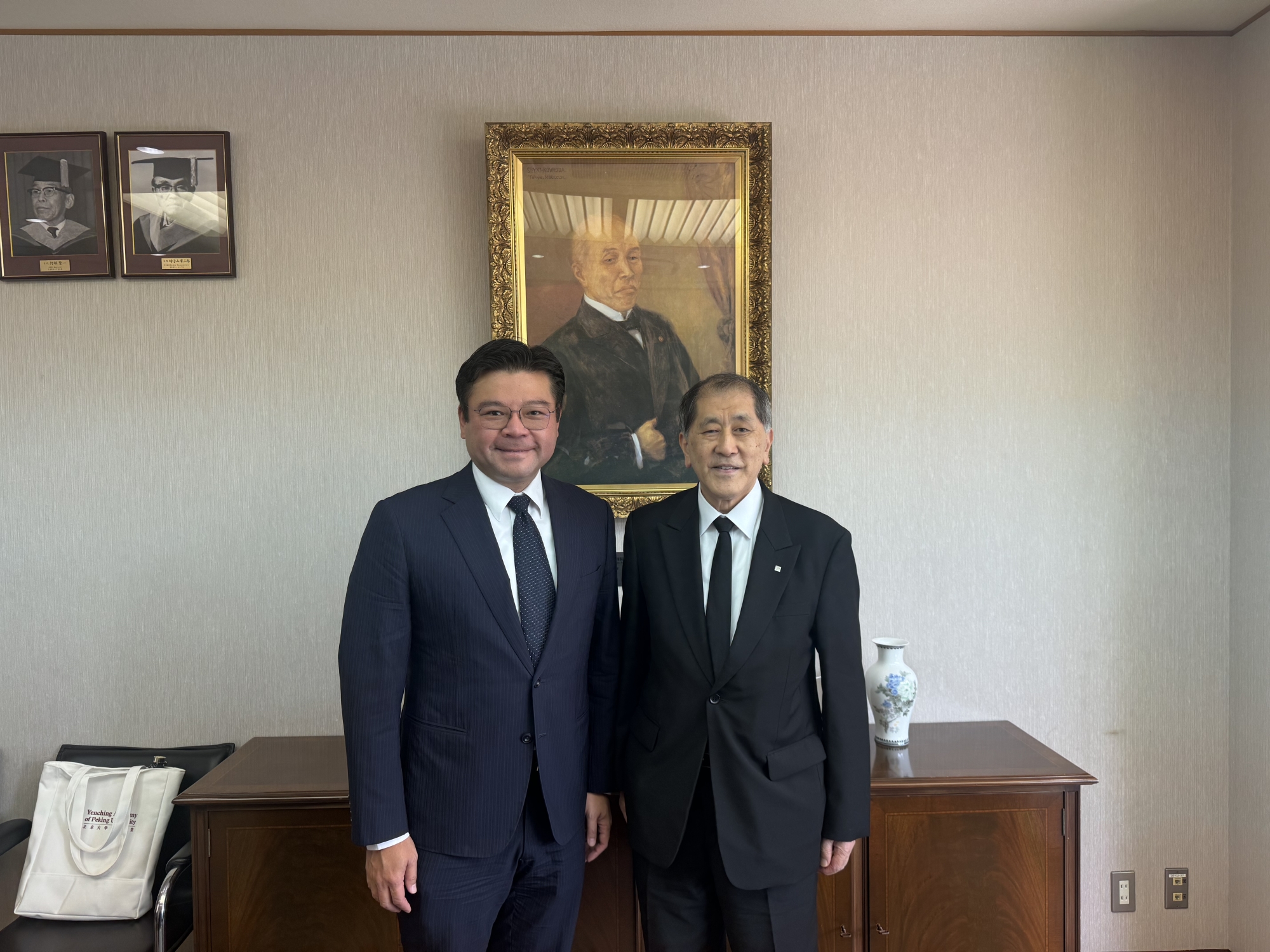 Jerry Hsu, Former President of Taiwan Alumni Association, Visits Waseda University