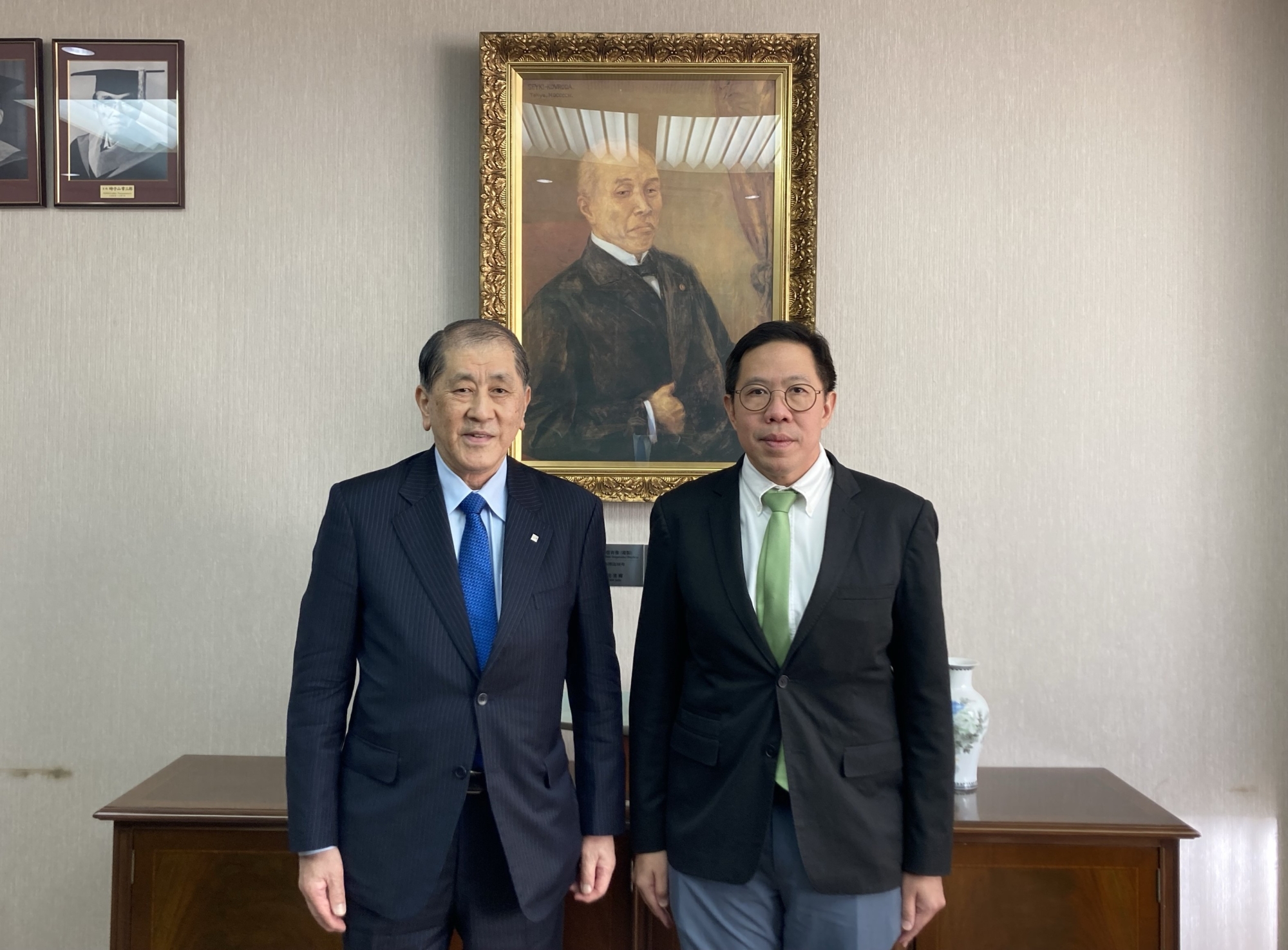 Rector of Thammasat University Visits Waseda University