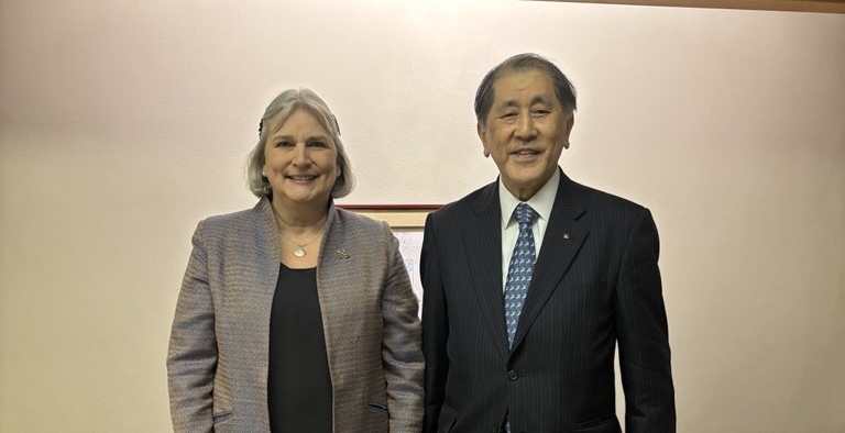 The Master of St Peter’s College, Oxford University, Visits Waseda University