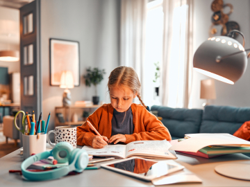 Even Short School Breaks Affect Student Learning Unevenly Across Socioeconomic Backgrounds