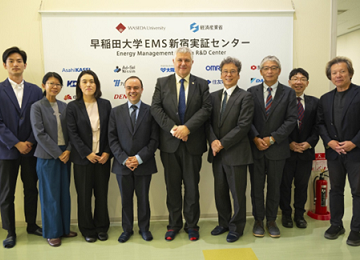 Durham University Executive Dean Clive Roberts visits Waseda University