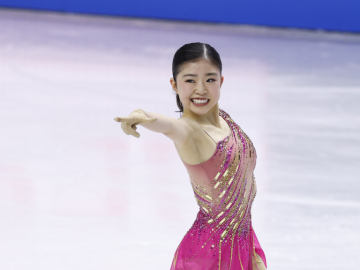 Waseda Student Mone Chiba Wins Silver Medal at World Figure Skating Championships